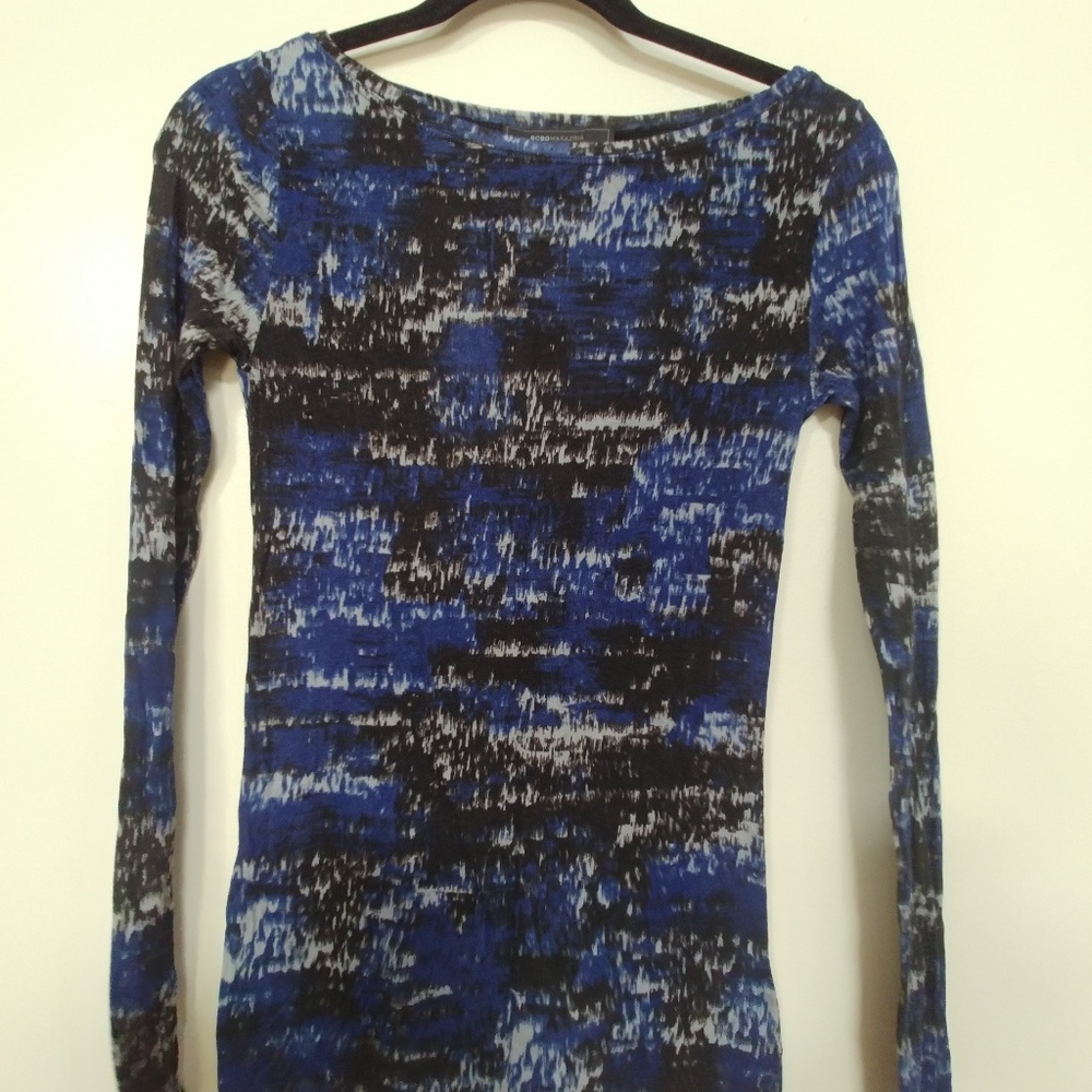 BCBG long sleeved tee